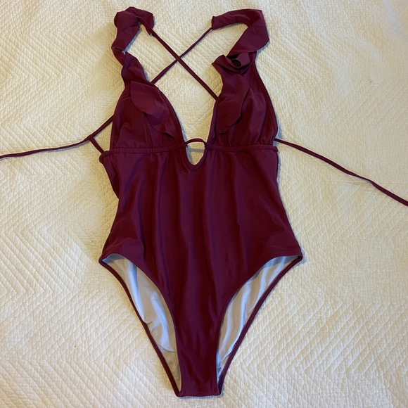 Cupshe Ruffle Bathing Suit - Picture 1 of 8